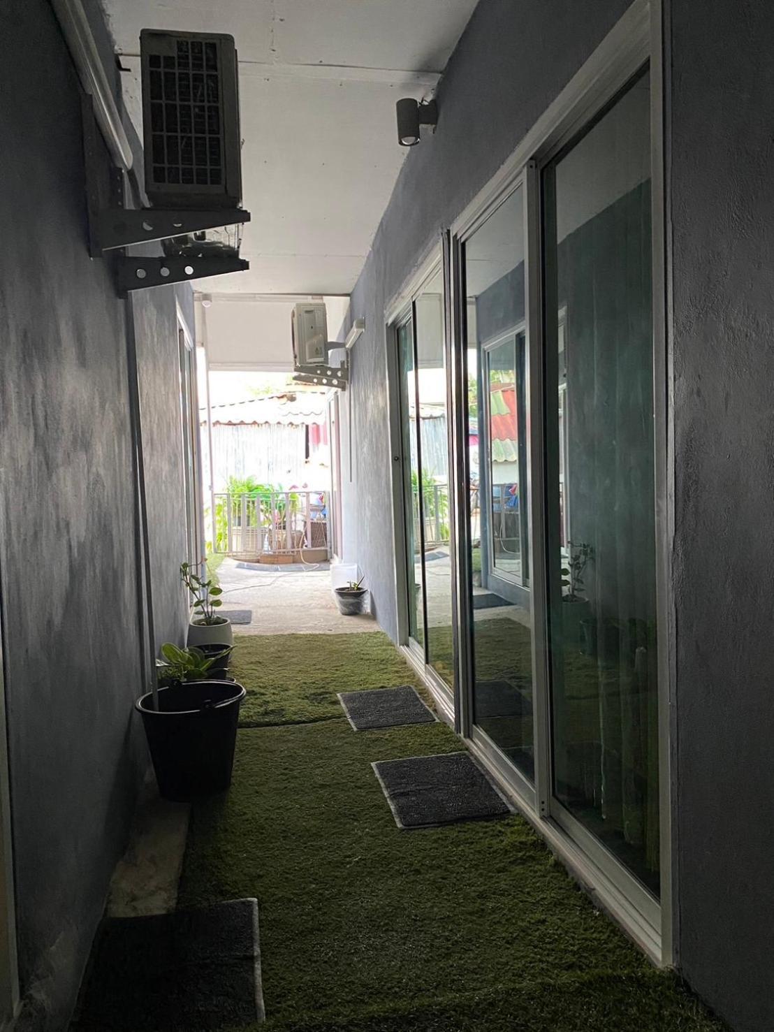 Md Kohlarn-Pattaya Hotell Exteriör bild